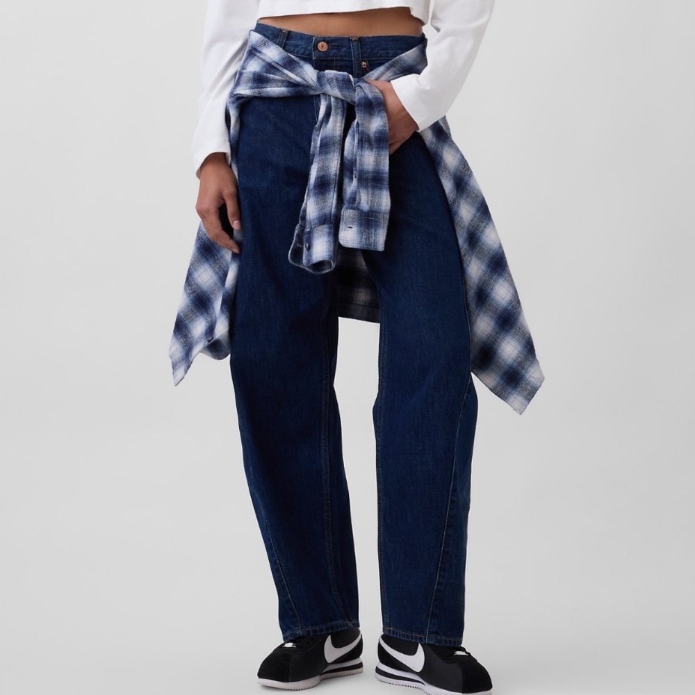 Gap 
Classic High-Waist Barrel Jeans  - Dark Blue